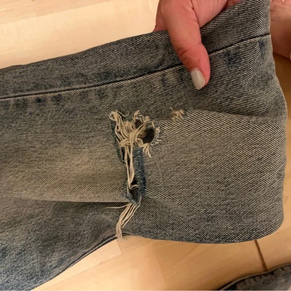 Levi’s White Oak 501 Blue Jeans - Picture 4 of 10